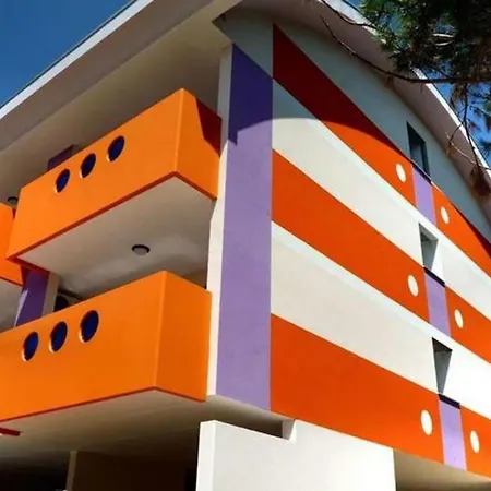 Apartment Spend Your By The Pool - Beahost *